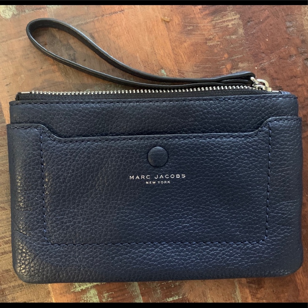 Marc Jacobs empire city wristlet